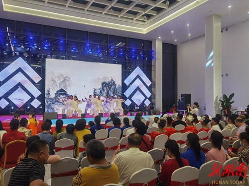 展宜家風華，啟東宜新篇 記東宜社區文藝匯演暨“牽手芙蓉”廣場文化月月演活動